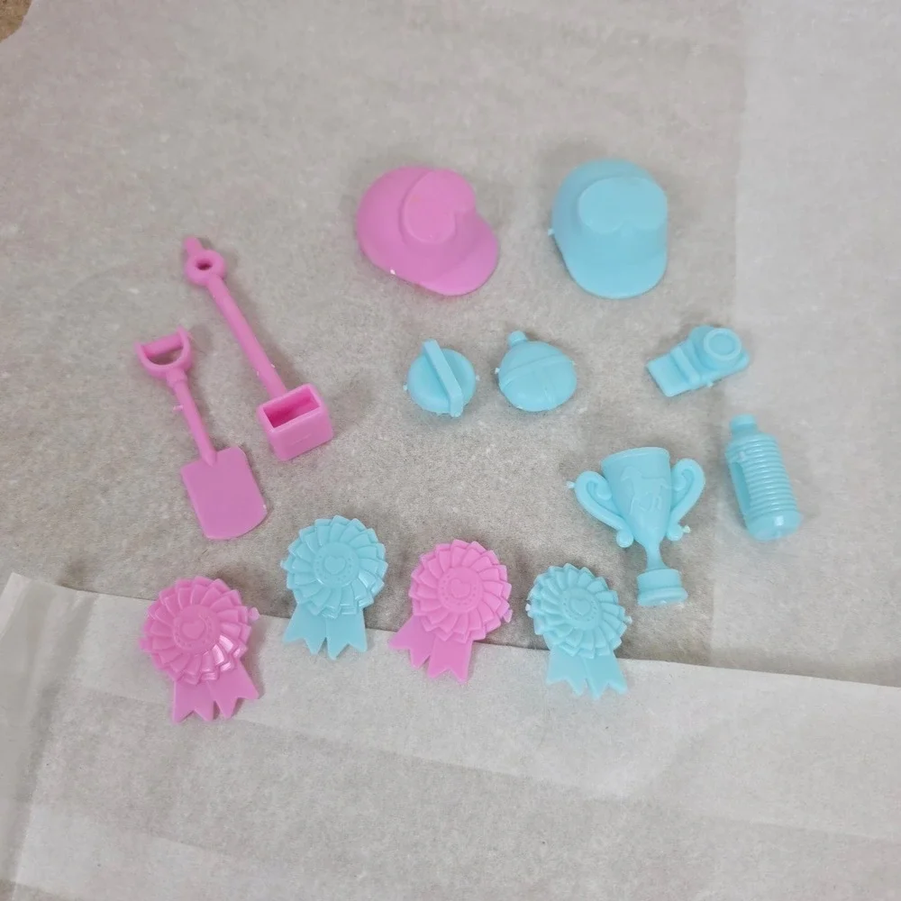 13pc barbie Horse Stable‎ Equestrian Accessories Pink Blue Ribbons Trophy Toy